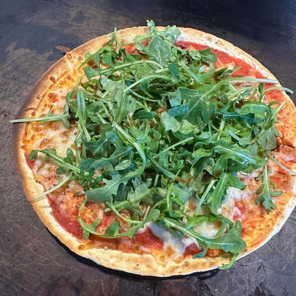 Low-Calorie Flatbread Pizza (252 Calories!)