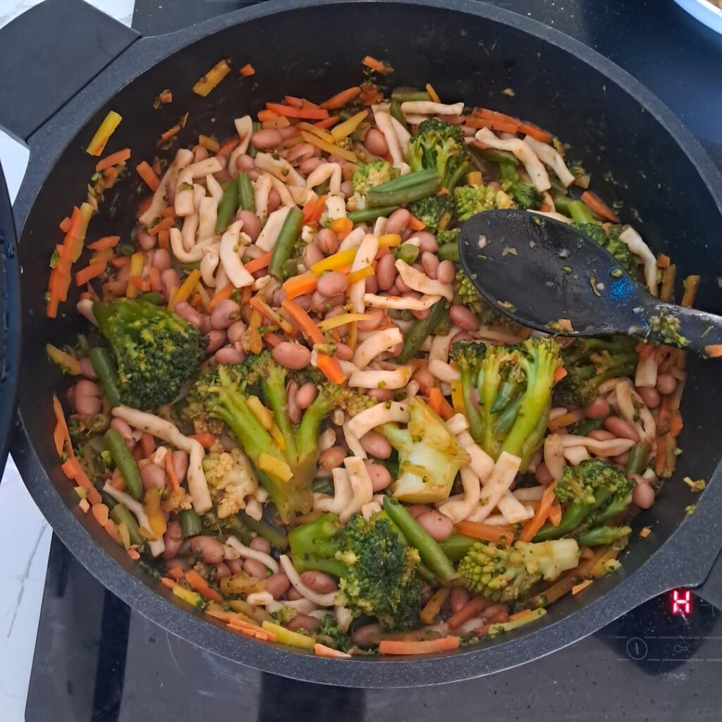 620 cals entire pot!