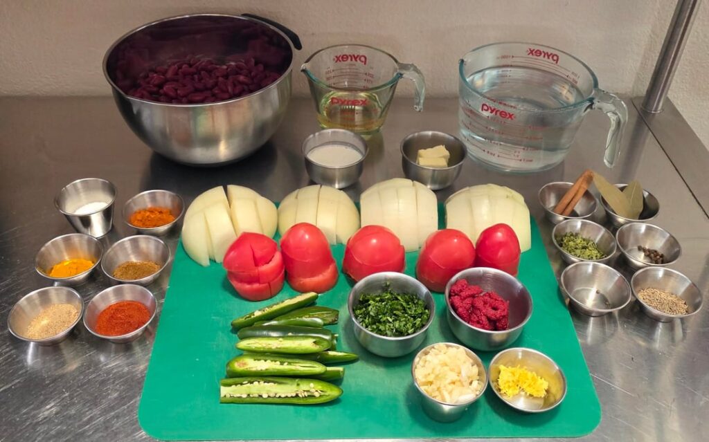 Lunches for this next week set: Rajma Masala.