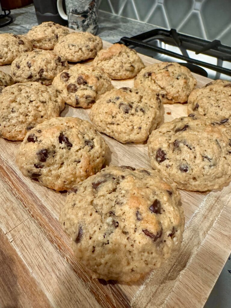 Sourdough chocolate chip cookies (with added oats)