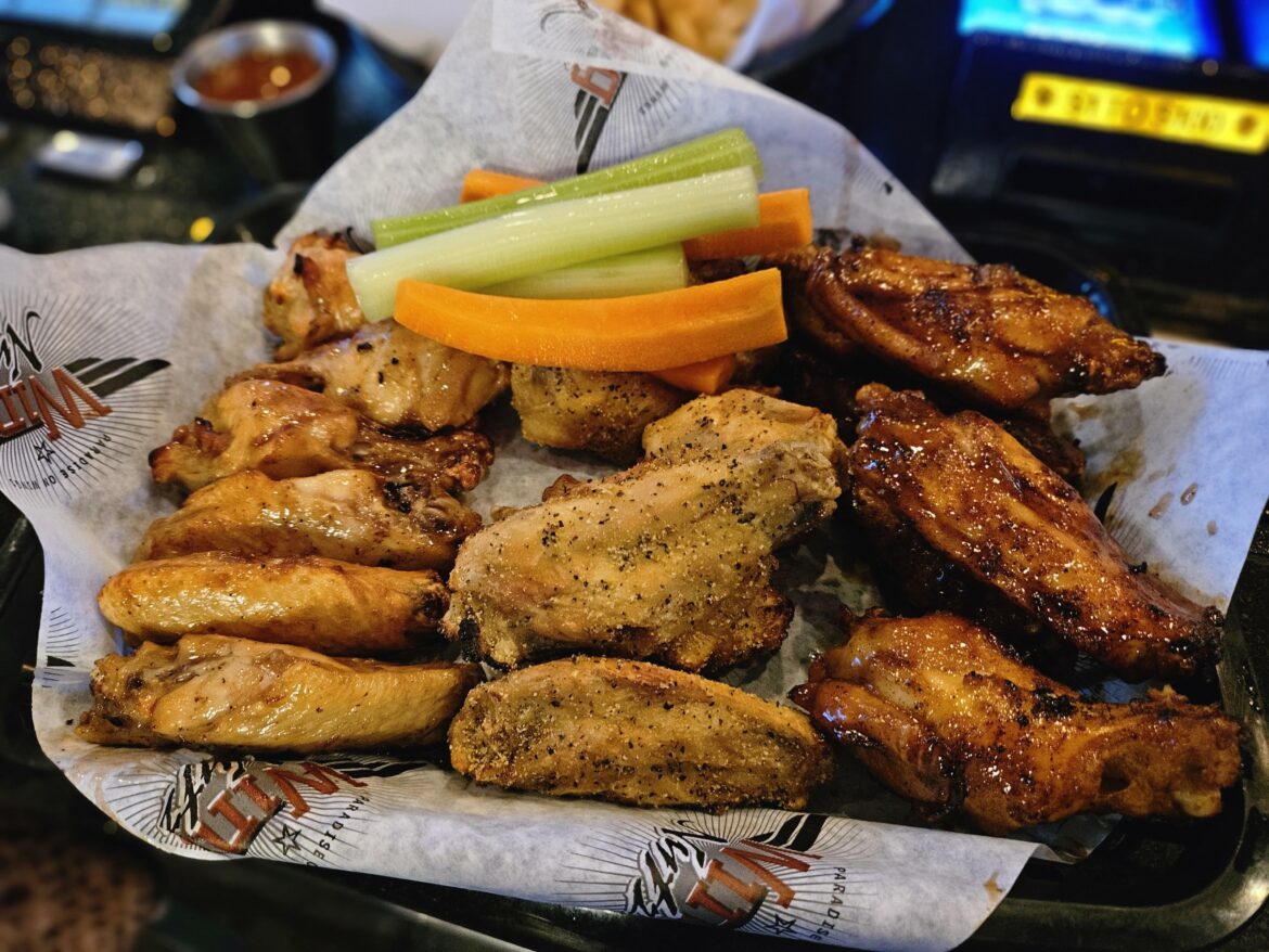 Wing Nutz Tavern Las Vegas