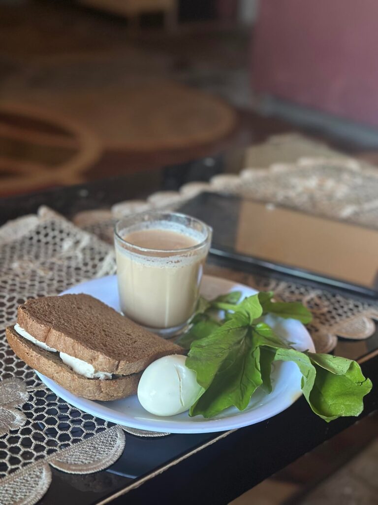 A warm healthy breakfast is here!🤍