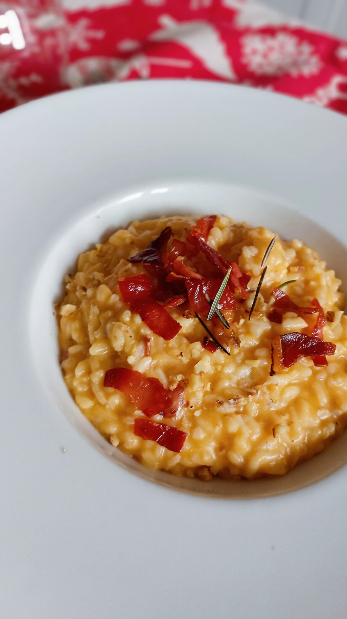 Risotto alla Zucca con Noci Tostate e Speck Croccante