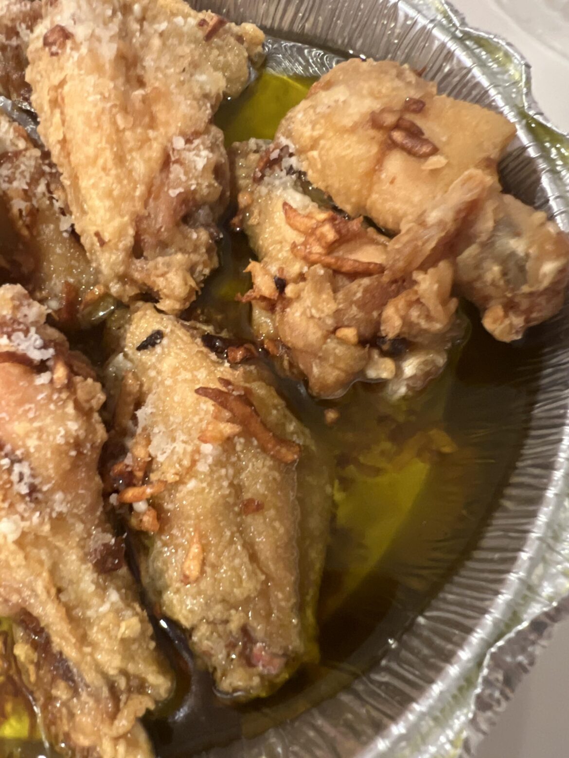 Are these wings normal for NY pizza places?