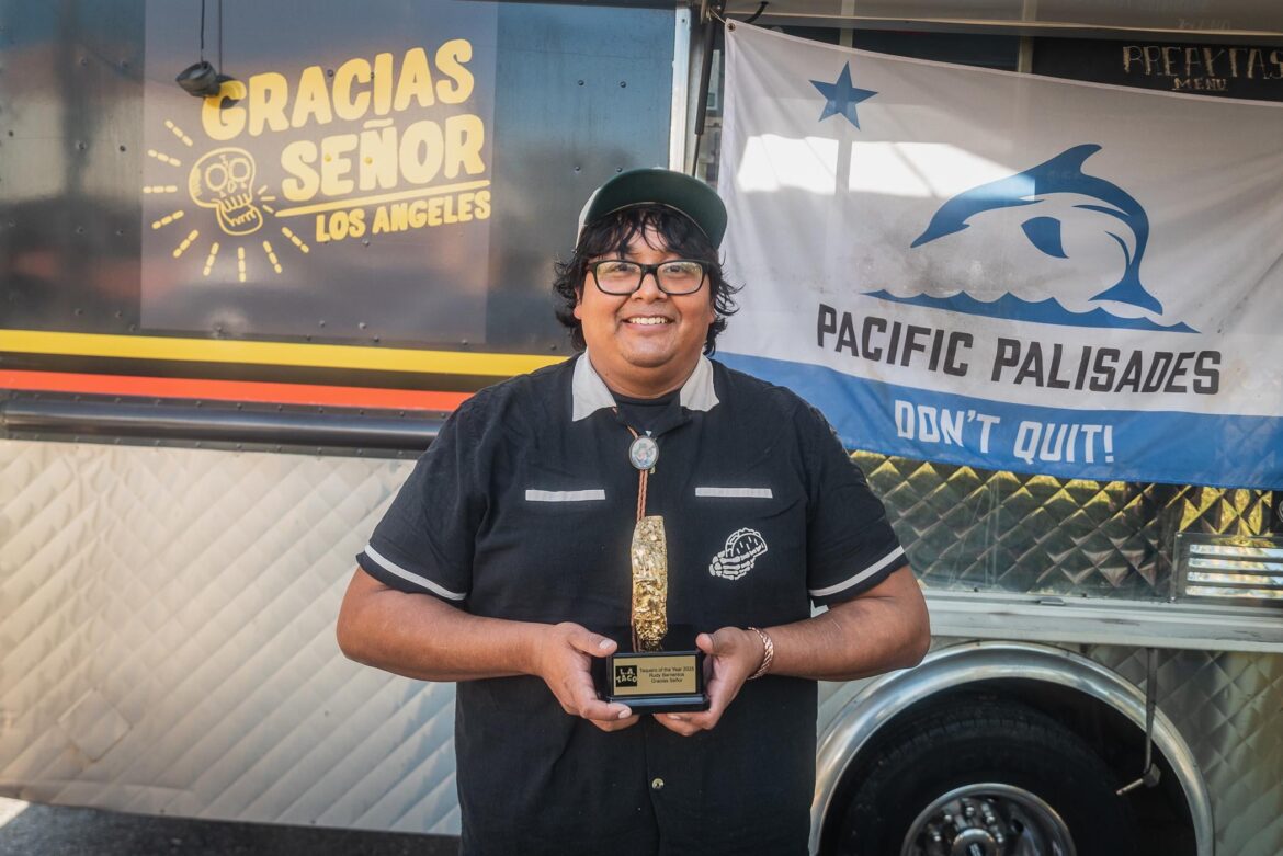 L.A. TACO’s First Annual ‘Taquero of the Year Award’ Goes To Gracias Seńor ~ L.A. TACO L.A. TACO’s First Annual 'Taquero of the Year Award' Goes To Gracias Seńor ~ L.A. TACO