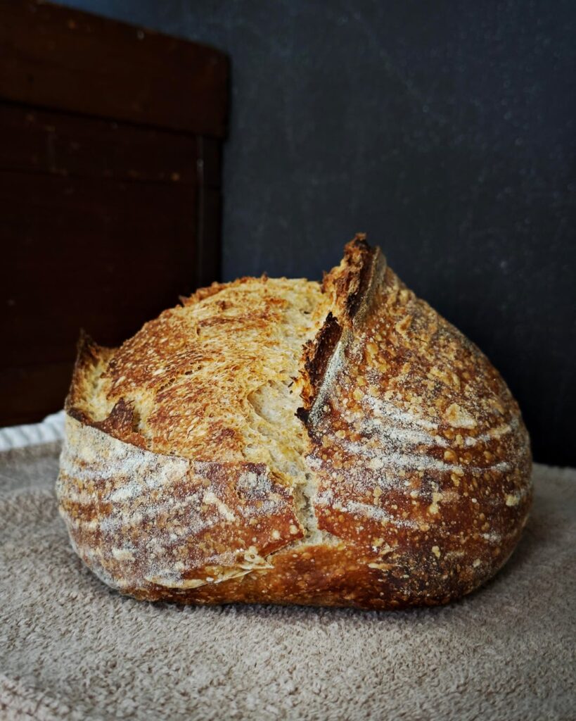 country loaf turned out pretty today. country loaf turned out pretty today.