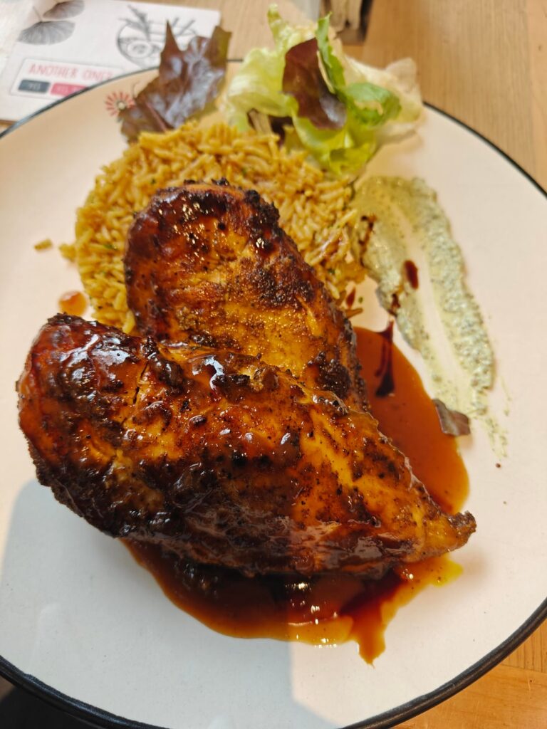 Estimate this grilled ras el hannout chicken breast and sourdough bread with butter