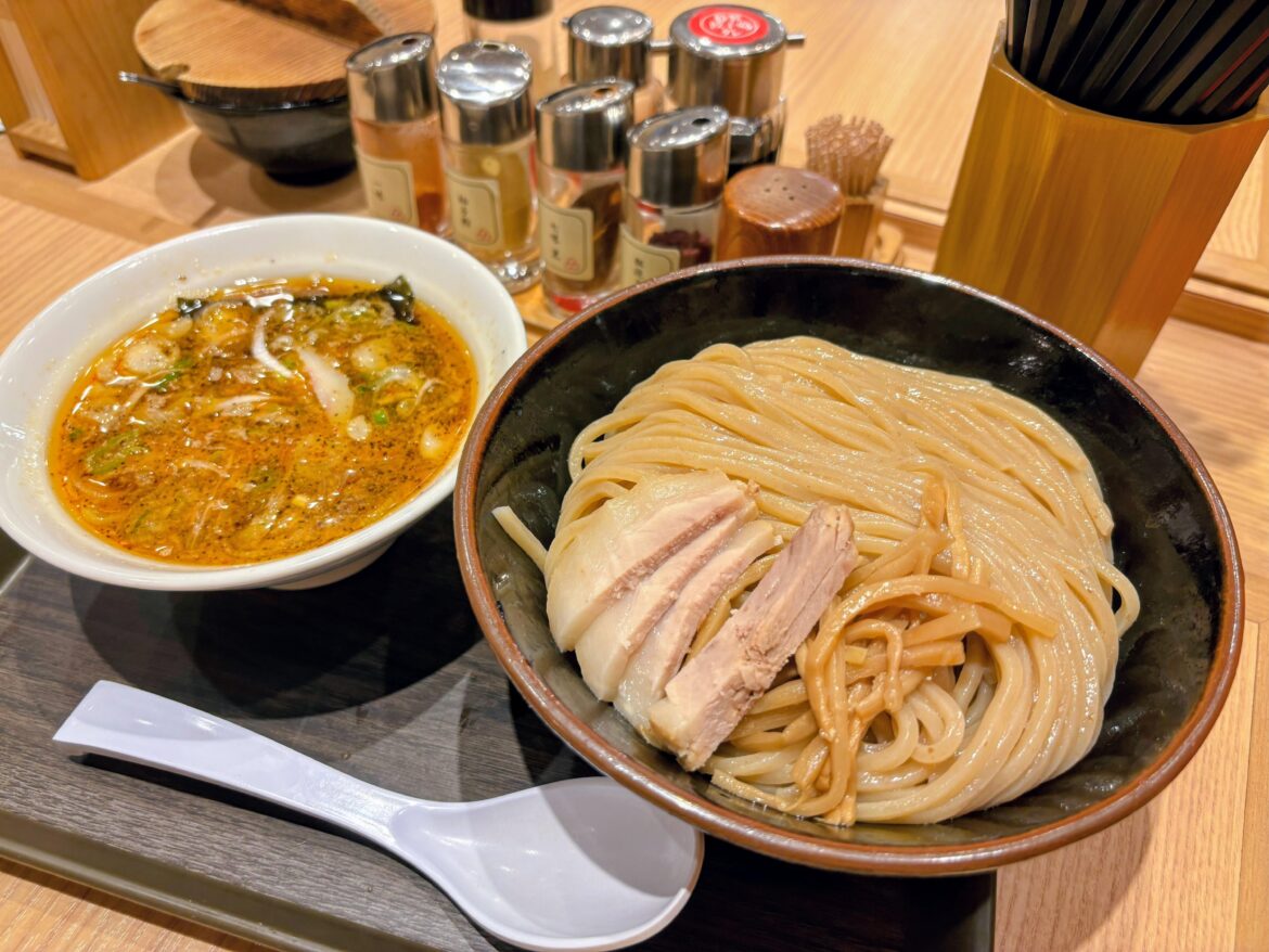 Which do you prefer: Tsukemen or Ramen?