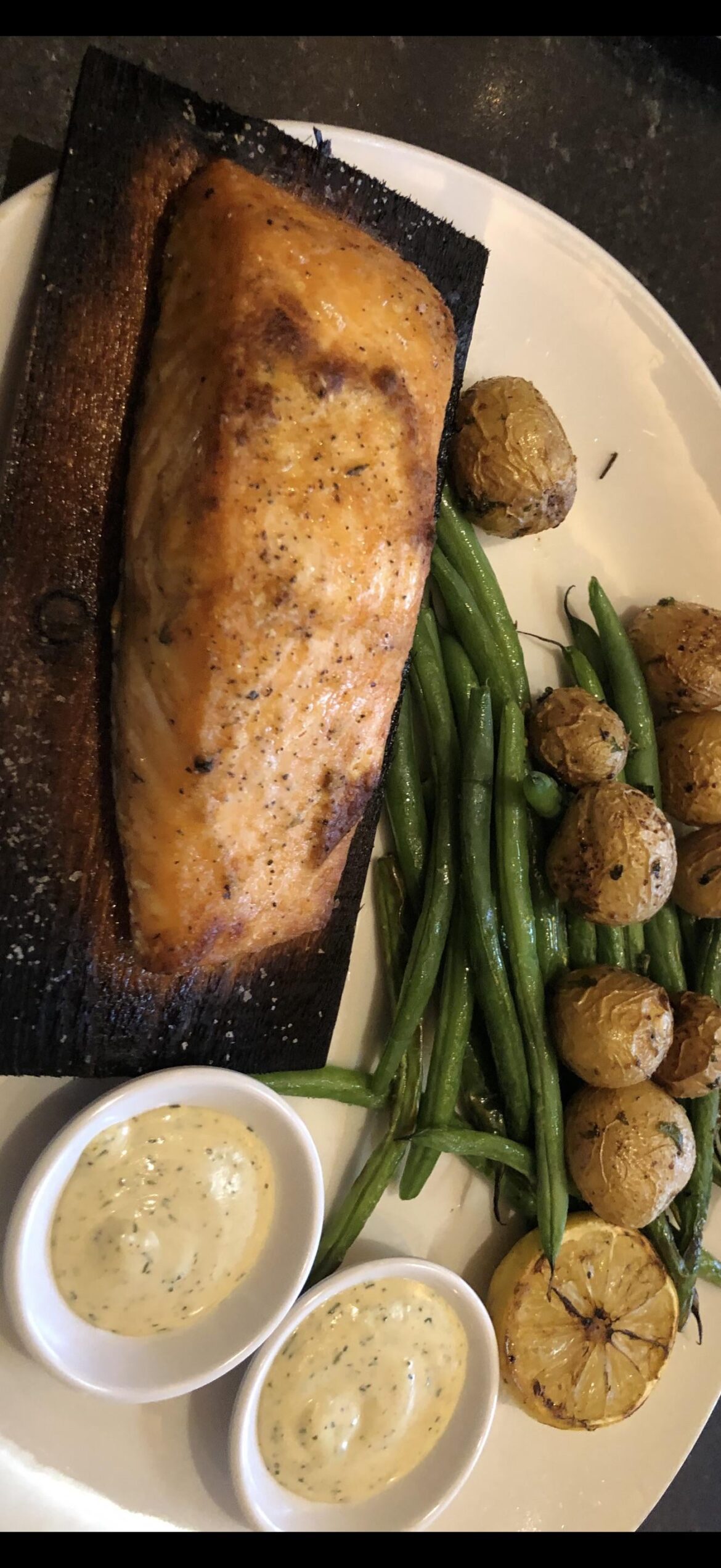 What is best way to cook for a delicious salmon dinner for family.