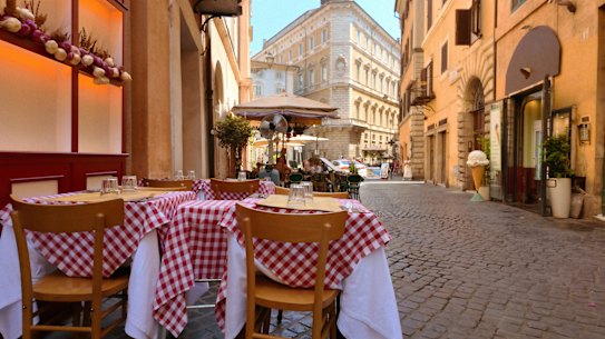 Beware the chequered tablecloth. It’s not usually a winner.