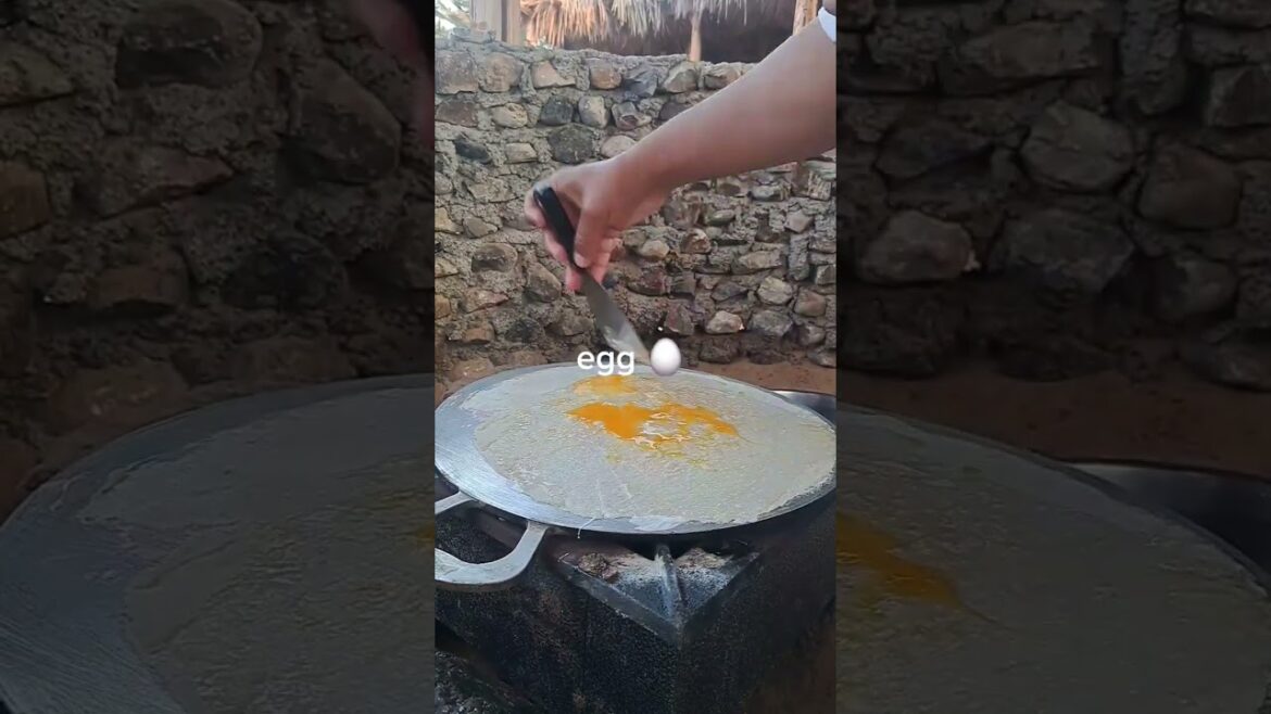 Oman bread Ragag bread Traditional Arabic crepe kuboos ismeinis mein ...