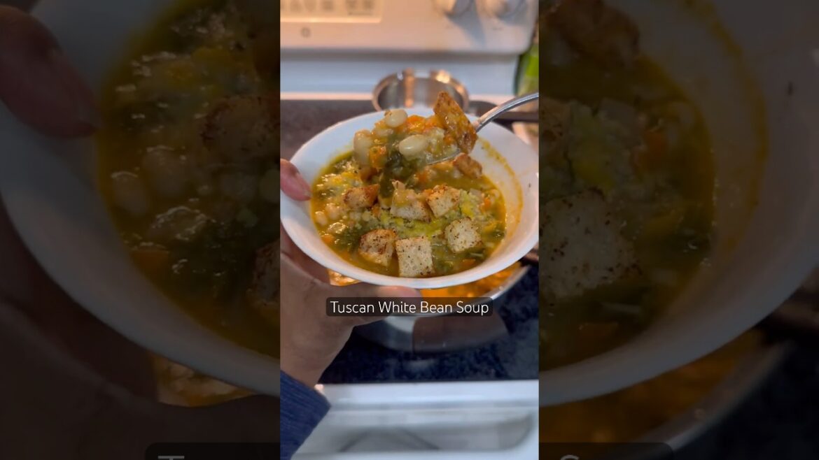 Cozy Tuscan White Bean Soup | Hearty, Filling & Inexpensive Meals Cozy Tuscan White Bean Soup | Hearty, Filling & Inexpensive Meals