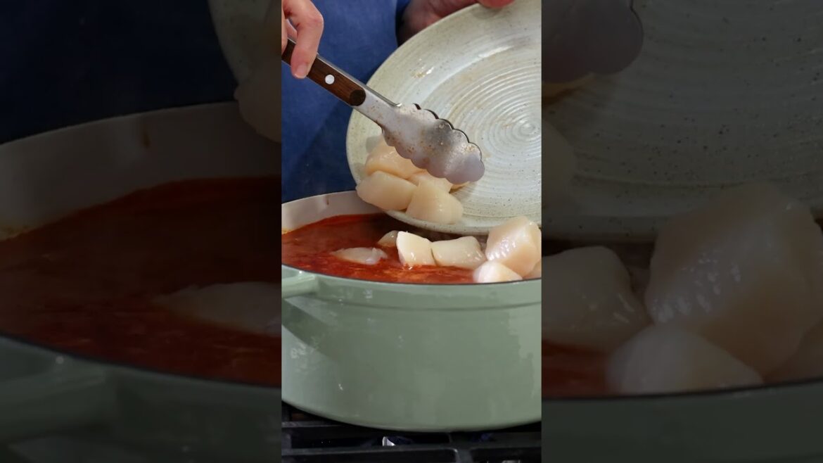 Easy Cioppino Seafood Stew Easy Cioppino Seafood Stew