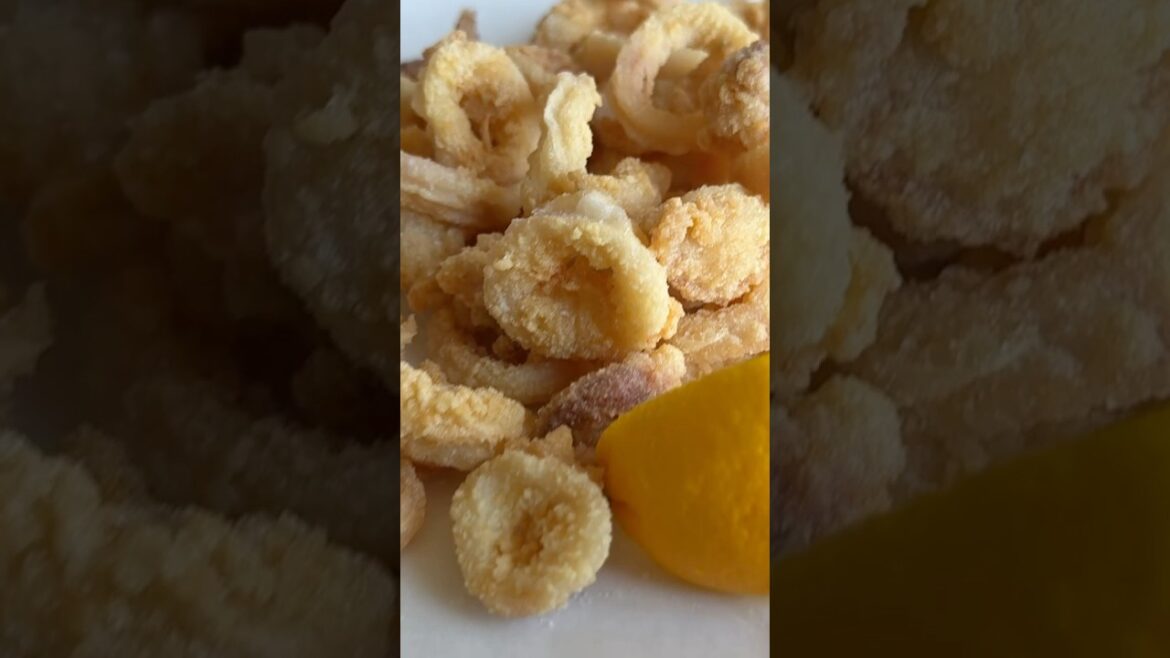 Crispy Italian Fried Calamari (No Breadcrumbs!)