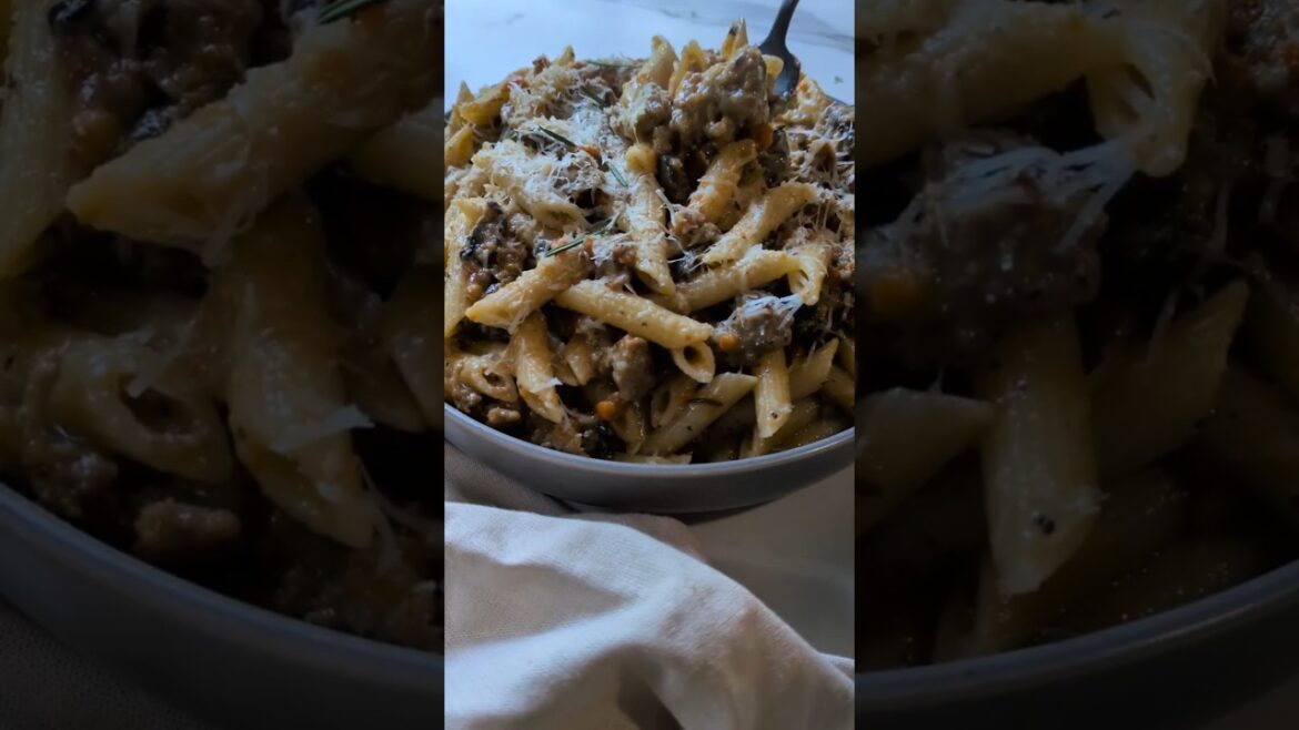 White Bolognese Sauce is the lighter version of the red sauce is perfect for Fall dinners White Bolognese Sauce is the lighter version of the red sauce is perfect for Fall dinners