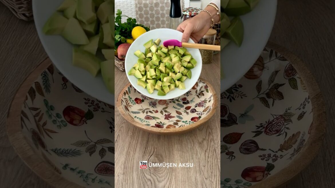 Avokado salatası nasıl yapılır / How to make avocado salad / salata tarifleri / salatalar / tarif