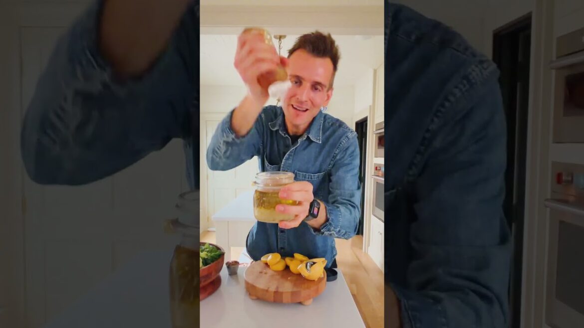 If you don’t love salad, it’s not you. It’s your salad dressing. Here’s the answer!