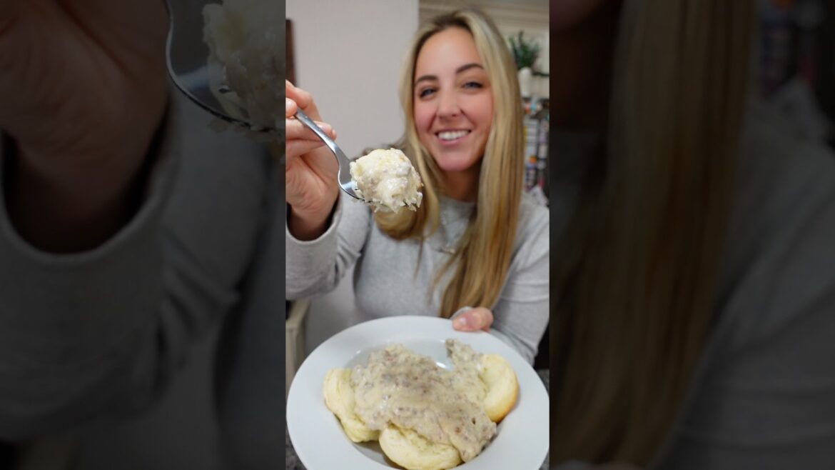 Homemade Biscuits & Gravy☀️ Homemade Biscuits & Gravy☀️
