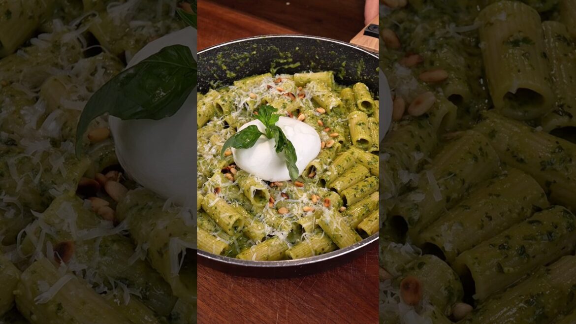 Creamy Burrata Pesto Pasta (Homemade Basil Pesto + Toasted Pine Nuts) Creamy Burrata Pesto Pasta (Homemade Basil Pesto + Toasted Pine Nuts)