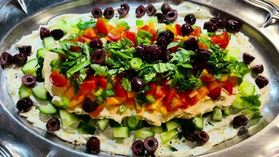 11 layers Mediterranean dip/Winter Outside, Mediterranean on the Table: My Layered Dip