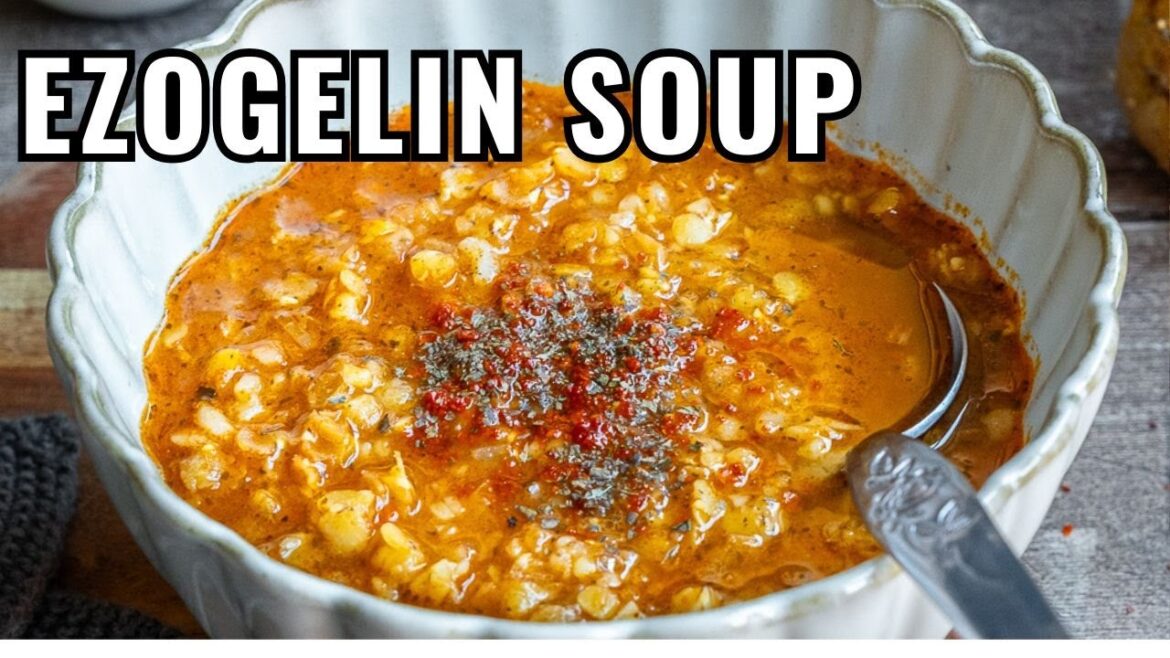 Ezogelin Soup | A Spicy Turkish Soup with Lentils, Bulgur and Rice