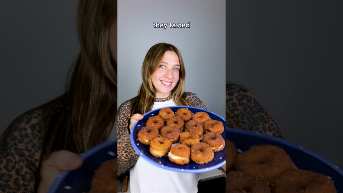 It's that time of year....Cronut time! Happy New Year! #cronut #pastry #newyear #shorts