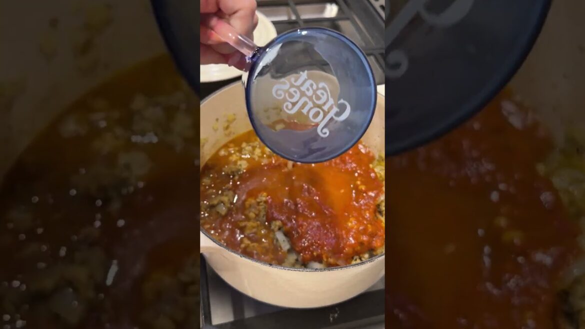 Creamy Tomato Tortellini Soup