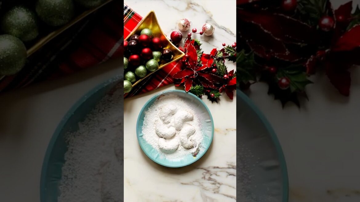 Kourabiethes, or kourabiedes #recipe