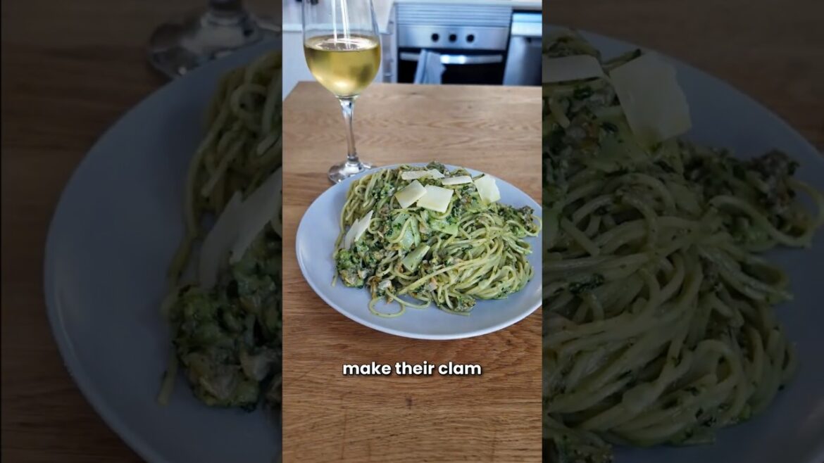 This was my favorite dish when I worked at a Japanese Italian fusion spot – Clam pesto pasta This was my favorite dish when I worked at a Japanese Italian fusion spot - Clam pesto pasta