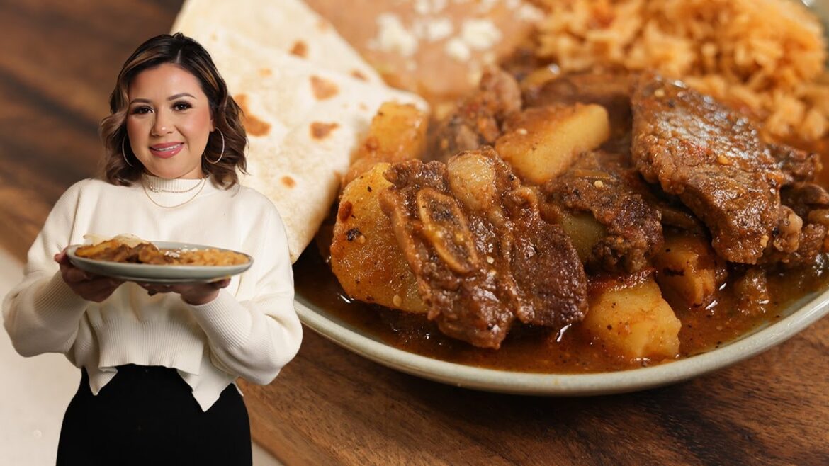 Simple Costillas Rancheras With Potatoes | Homemade Salsa