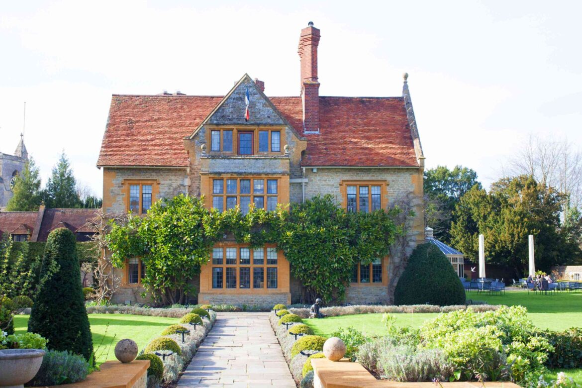 Raymond Blanc’s Legendary Oxfordshire Restaurant Le Manoir Is Being Taken Over By Three Michelin Star Chef Arnaud Donckele