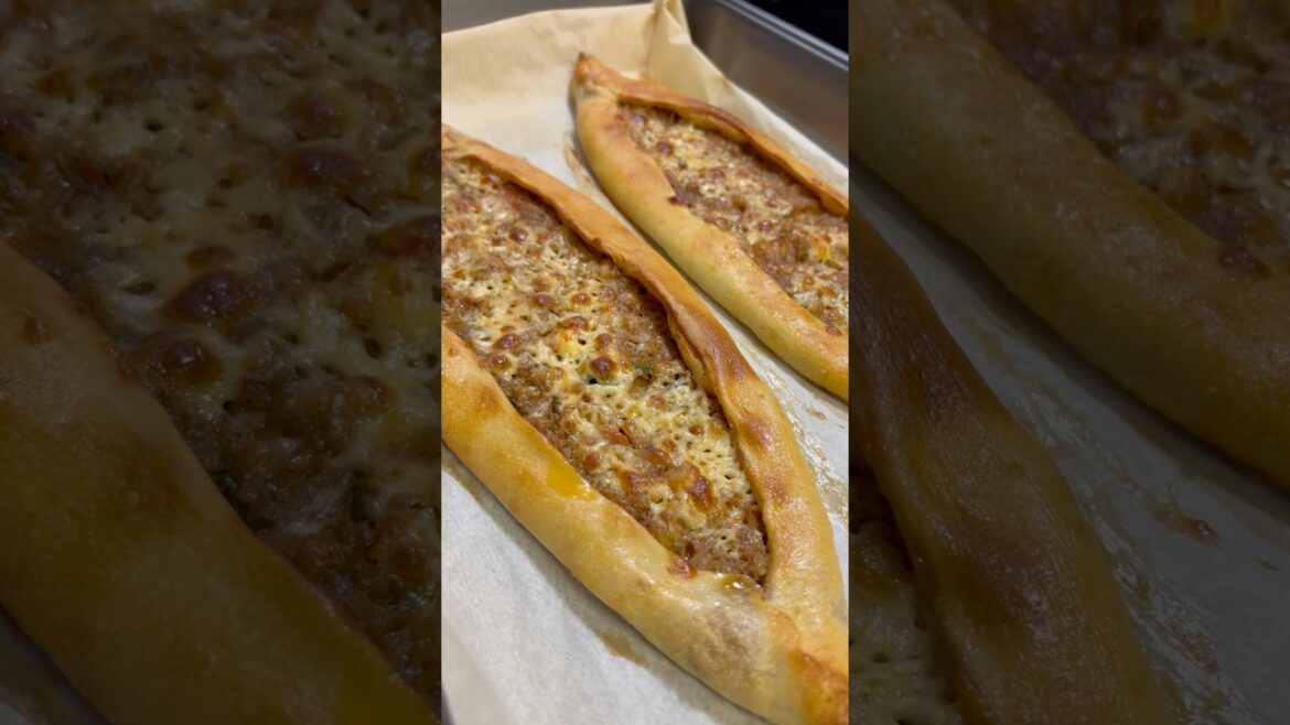 Turkish pide with ground beef and cheese#kc #homemade