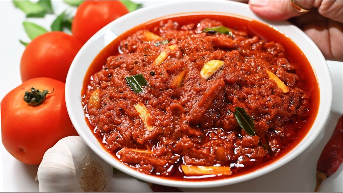 सब्जी-दाल सब भूल जाएंगे जब १ बार ये राजस्थानी टमाटर चटनी बनाएंगे | Spicy Tomato Garlic Chutney