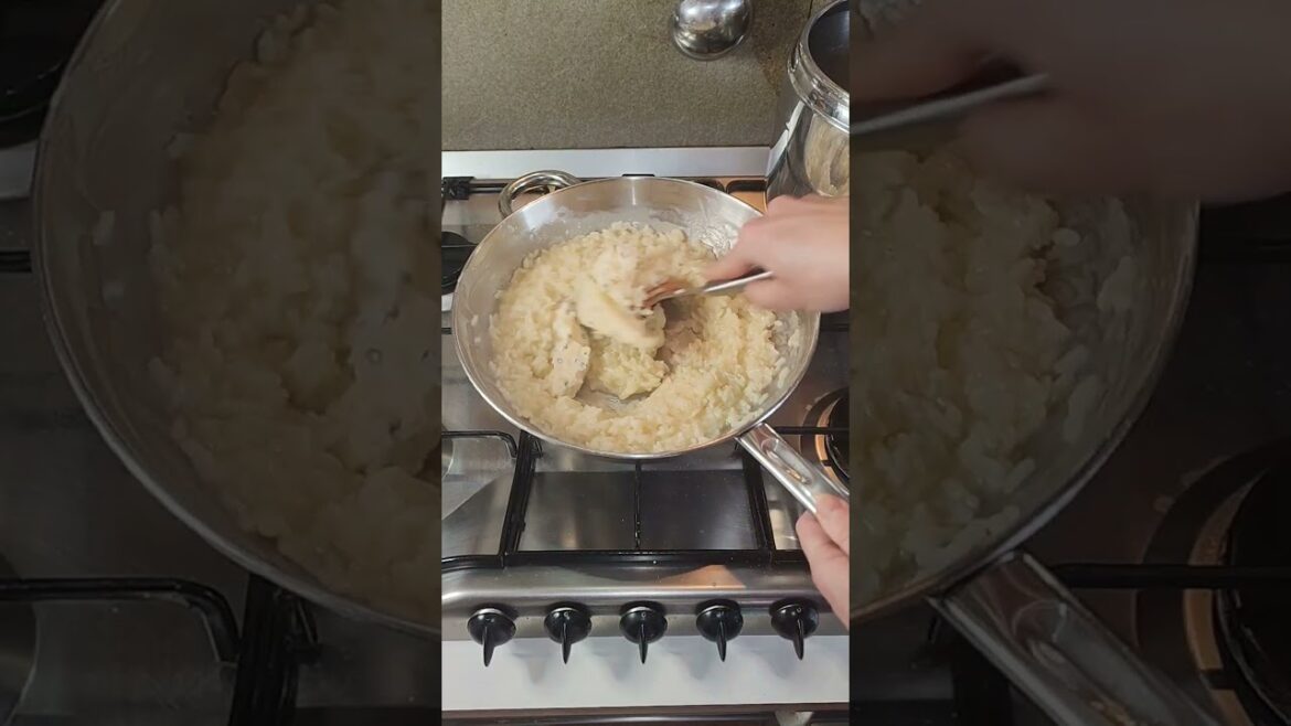 Creamy Gorgonzola & Walnut Risotto , Easy Italian #easy italian recipes #ItalianFood#FoodShorts Creamy Gorgonzola & Walnut Risotto , Easy Italian #easy italian recipes #ItalianFood#FoodShorts