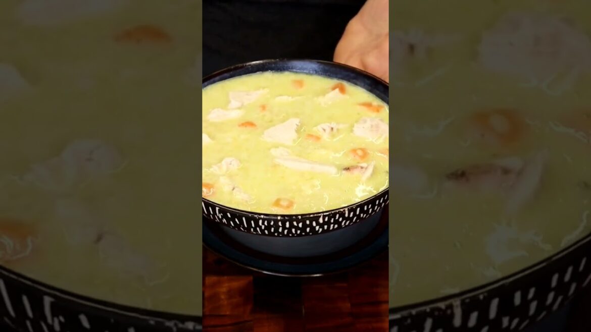 Κοτόσουπα Αυγολέμονο. Η πιο Νόστιμη & Θρεπτική Σούπα. Greek chicken soup with lemon and egg Κοτόσουπα Αυγολέμονο. Η πιο Νόστιμη & Θρεπτική Σούπα. Greek chicken soup with lemon and egg