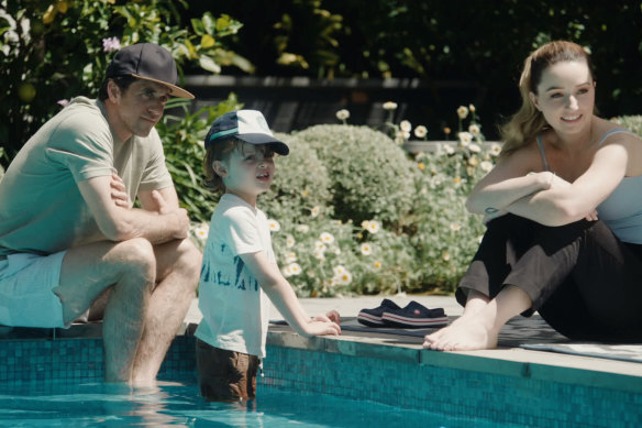 Ashley Zukerman, who plays Belle’s partner, Clive, with Dever.