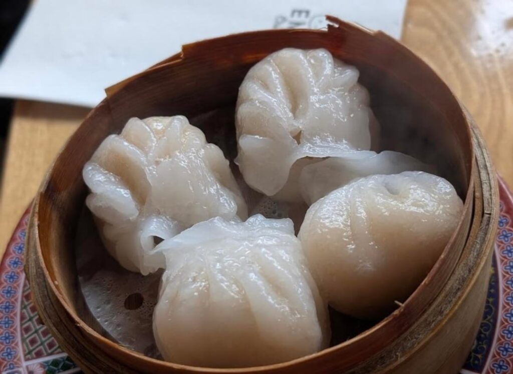 Har Gow + Sweet and sour soup