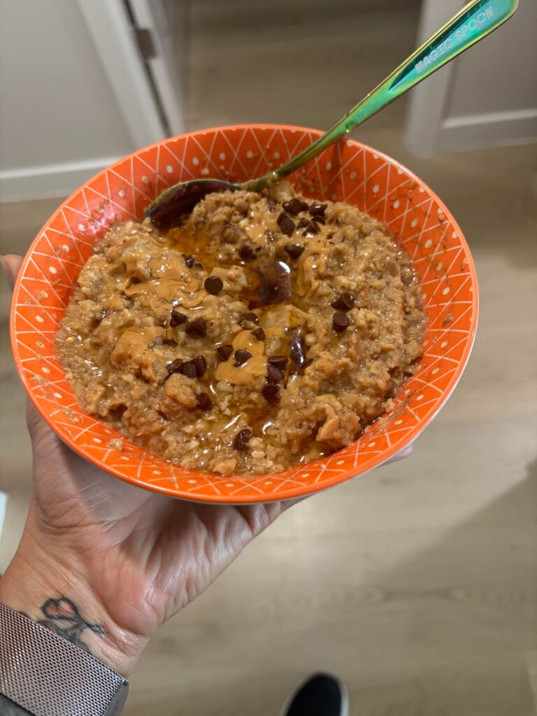 350 calorie oatmeal bowl!