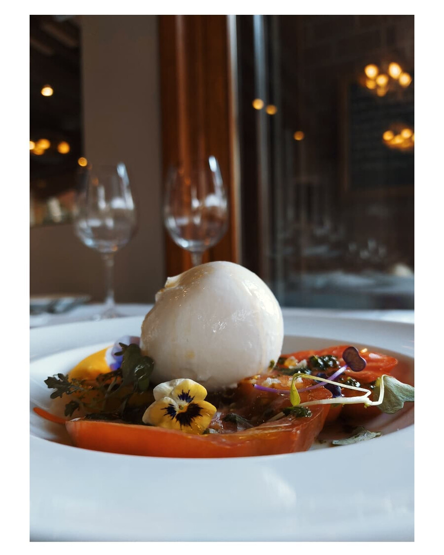 Lucca Restaurant - Best Burrata in Montreal