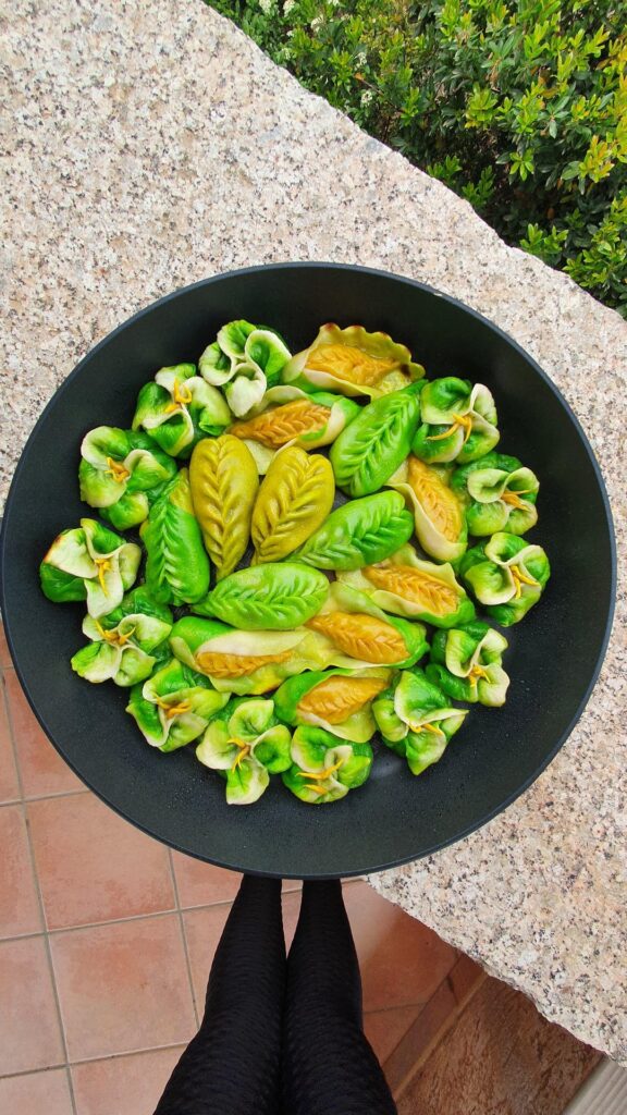 Typical Sardinian pasta stuffed with potatoes and mint, the name is culurgiones 🥰