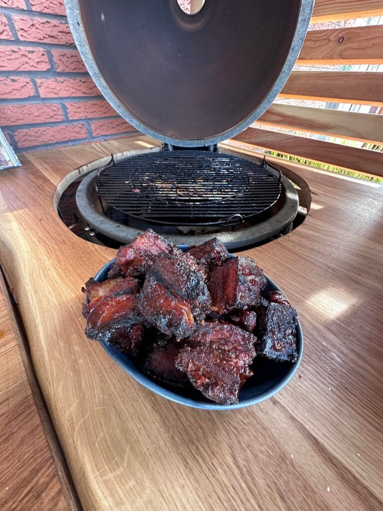Pork Belly Burnt Ends auf die Eins