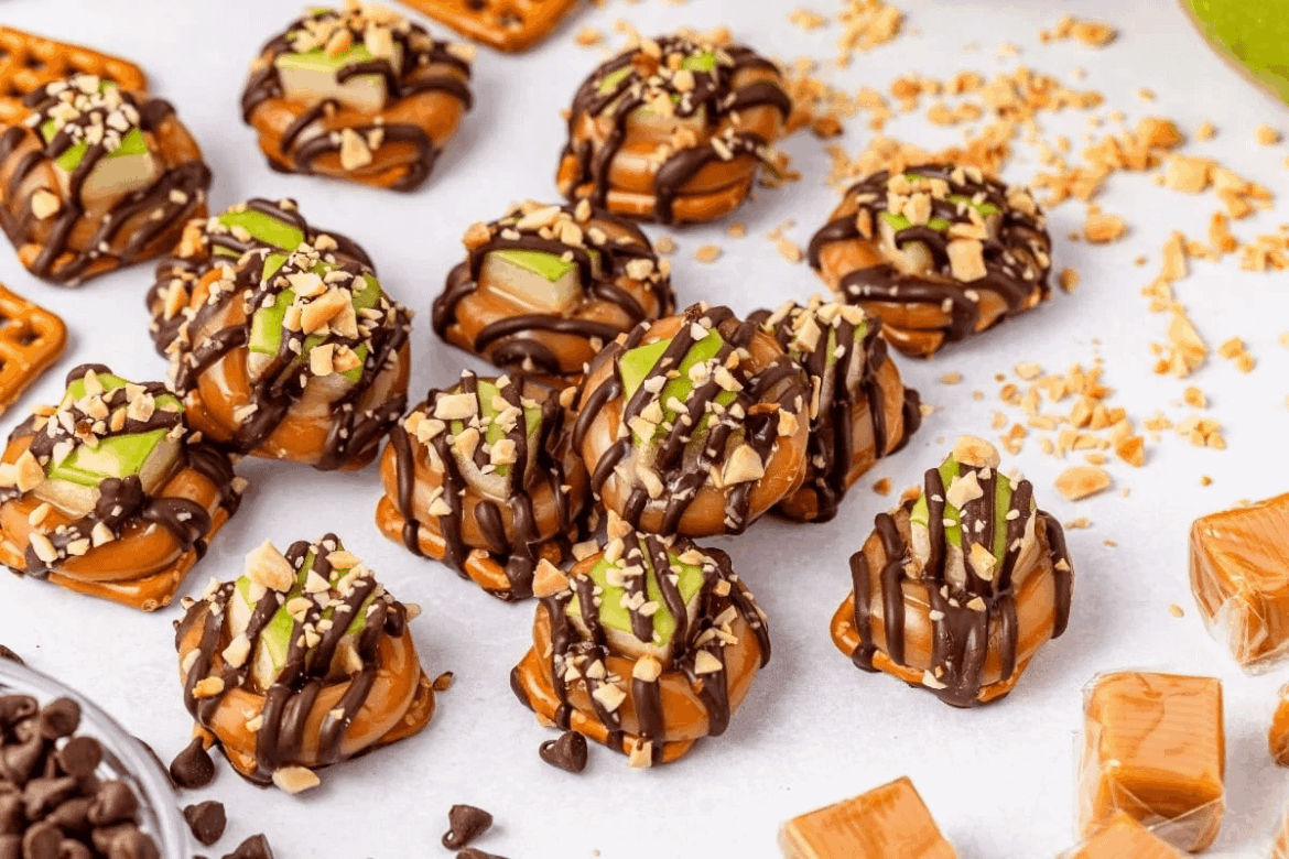 Easy Caramel Apple Pretzel Bites (Ready in 30 Minutes!)