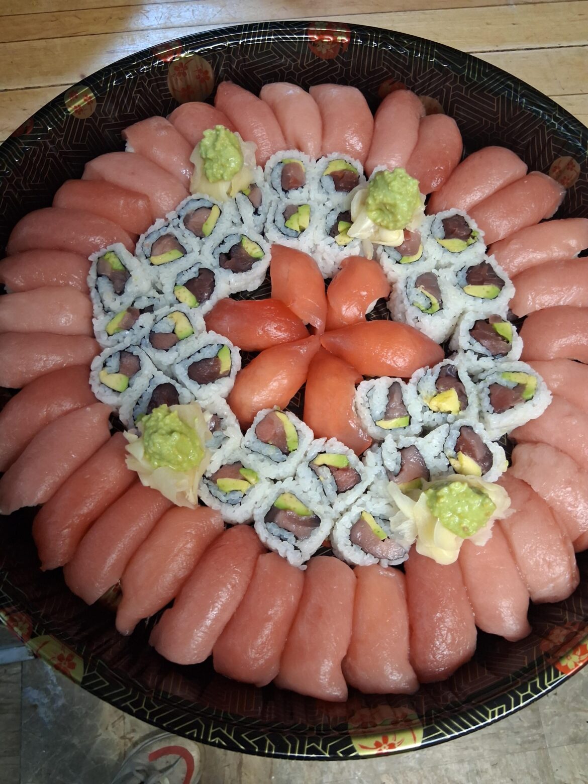 Another hagashi toro platter with 6 akami and some roll