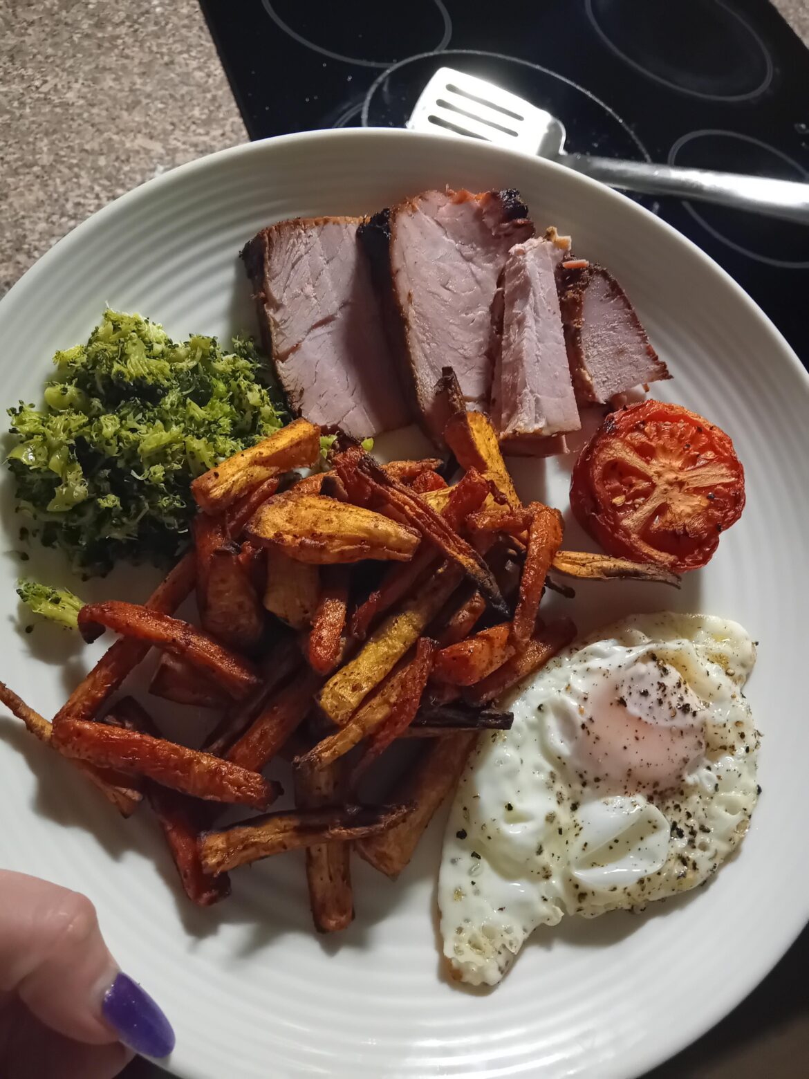 Gammon, carrot and parsnip chips, egg, brocolli, tomatoe