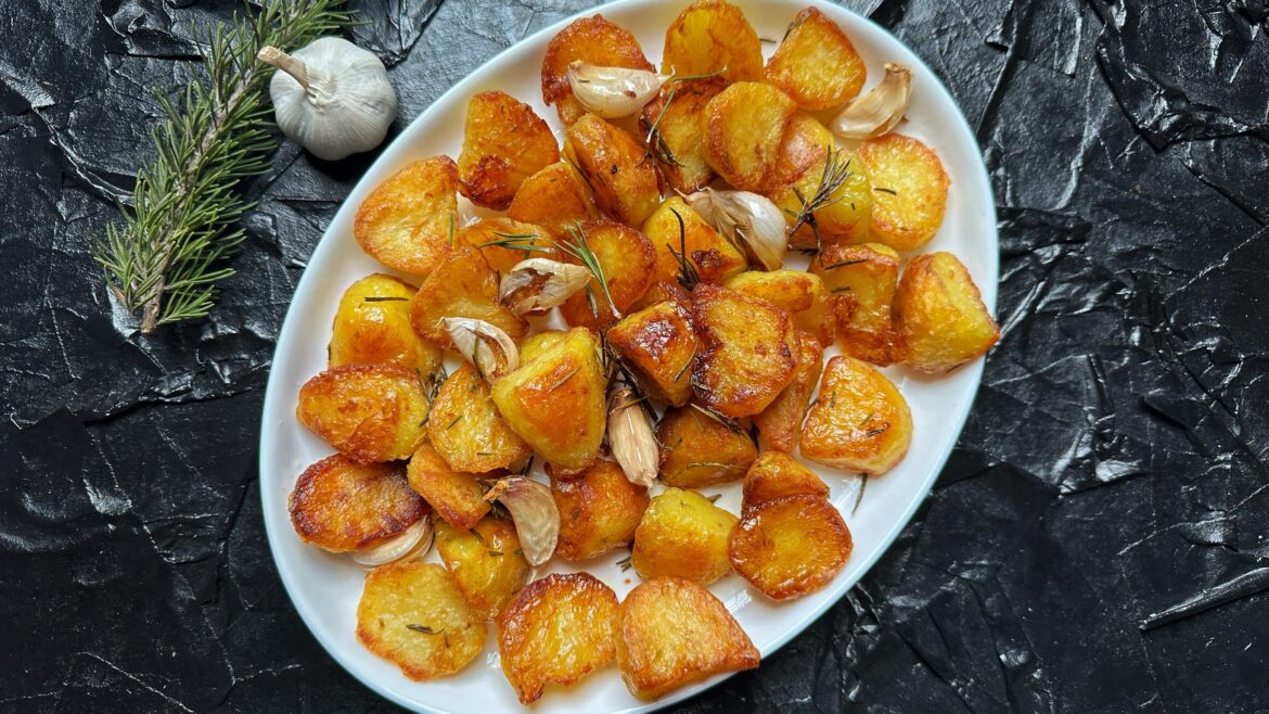 Crispiest Roast Potatoes that I've Ever Made !!
