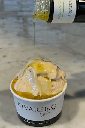 Gelato paired with extra virgin olive oil at a collaboration event between Bottega 1900 and Rivareno gelato.