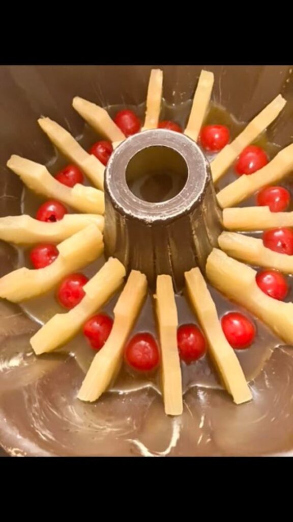 Pretty fruit placement for pineapple upside down!