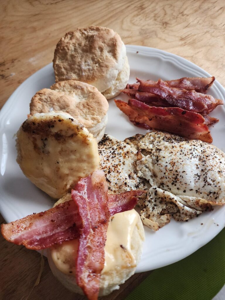 *cracks knuckles* Someone said my bacon looked terrible the other day so .. biscuits, eggs, and bacon