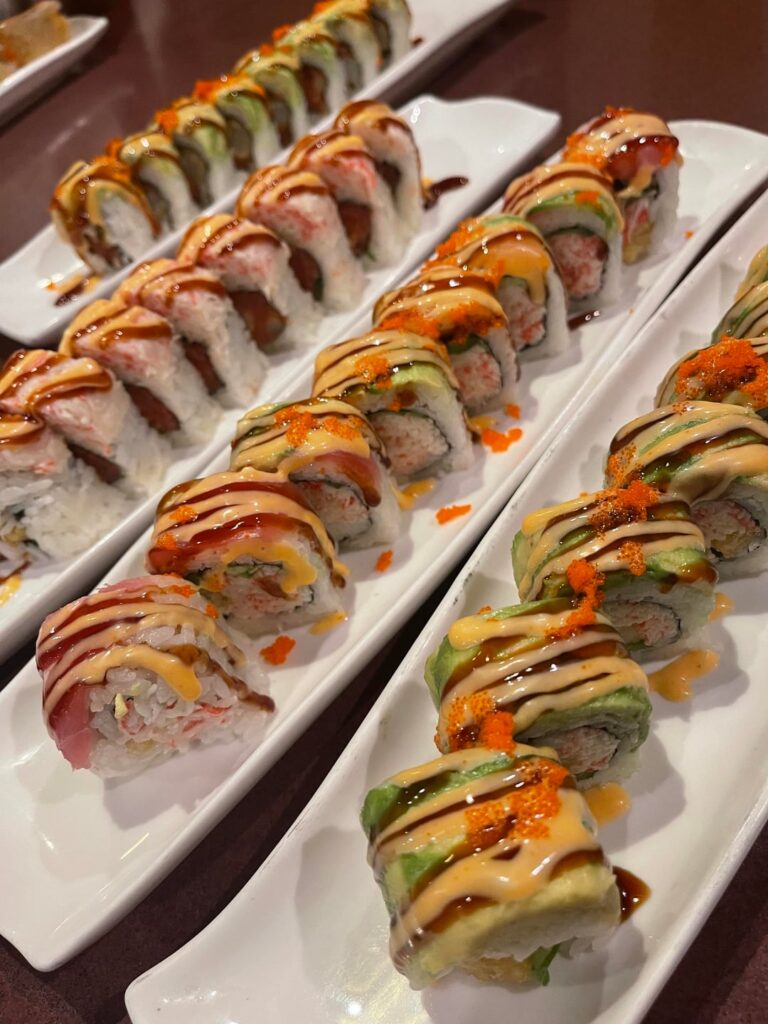 Bought these sushi roll plates and had to finally put them to use. How did I do ? 🤤