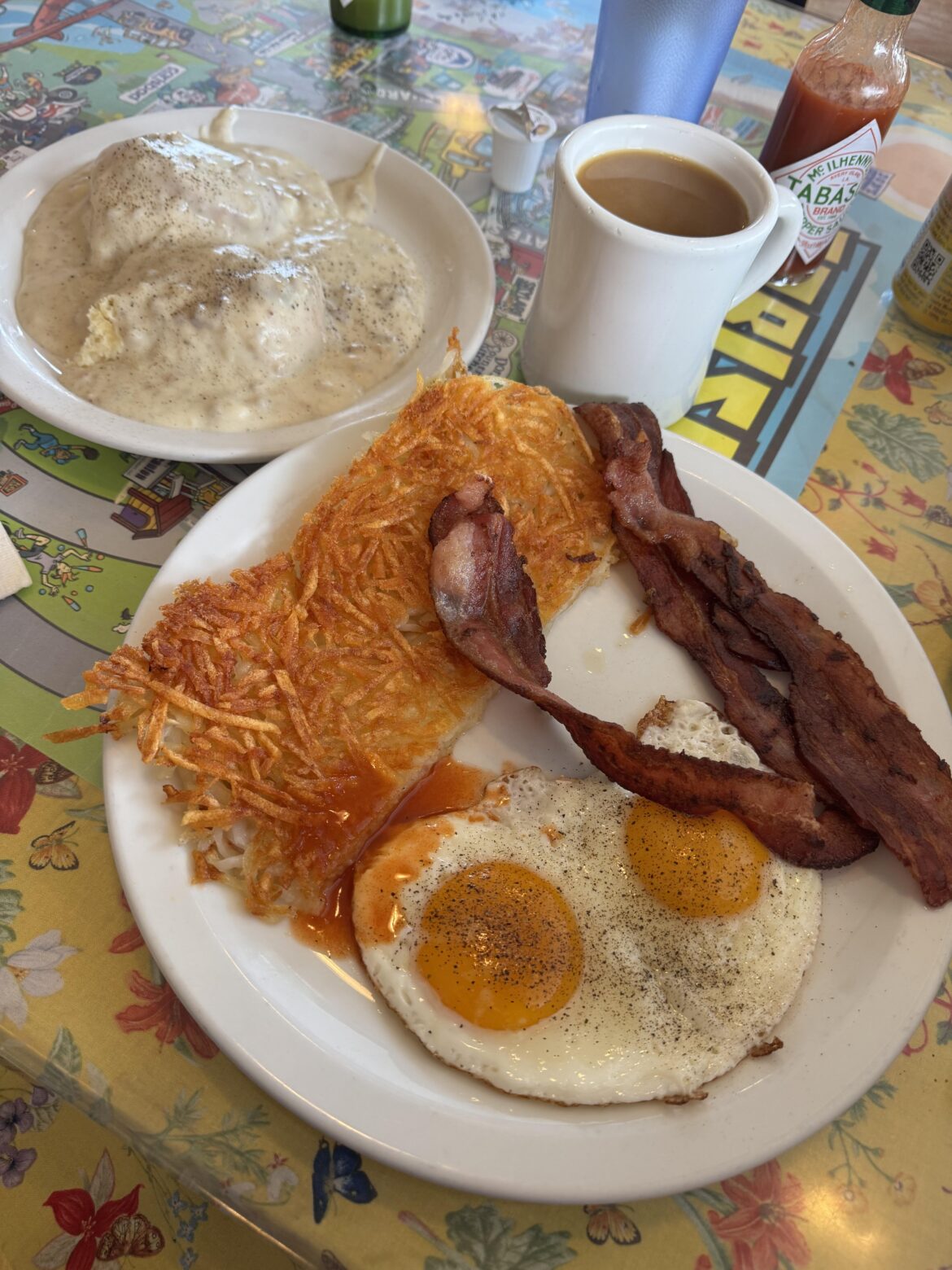 Greasebomb + biscuits n gravy 🤗